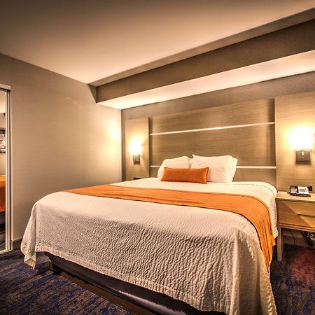 Best Western Plus Media Center Inn & Suites Burbank Exteriér fotografie