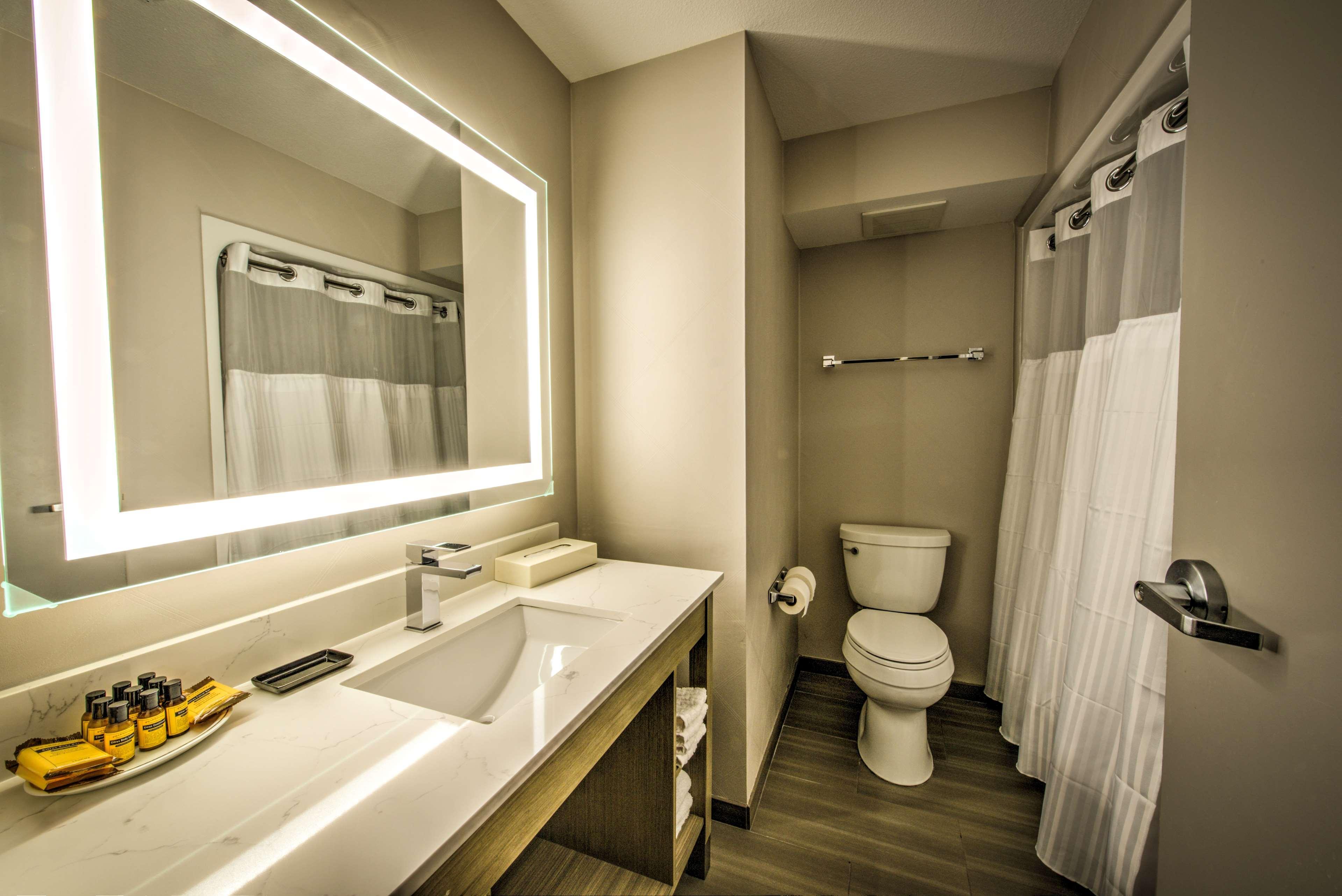 Best Western Plus Media Center Inn & Suites Burbank Exteriér fotografie