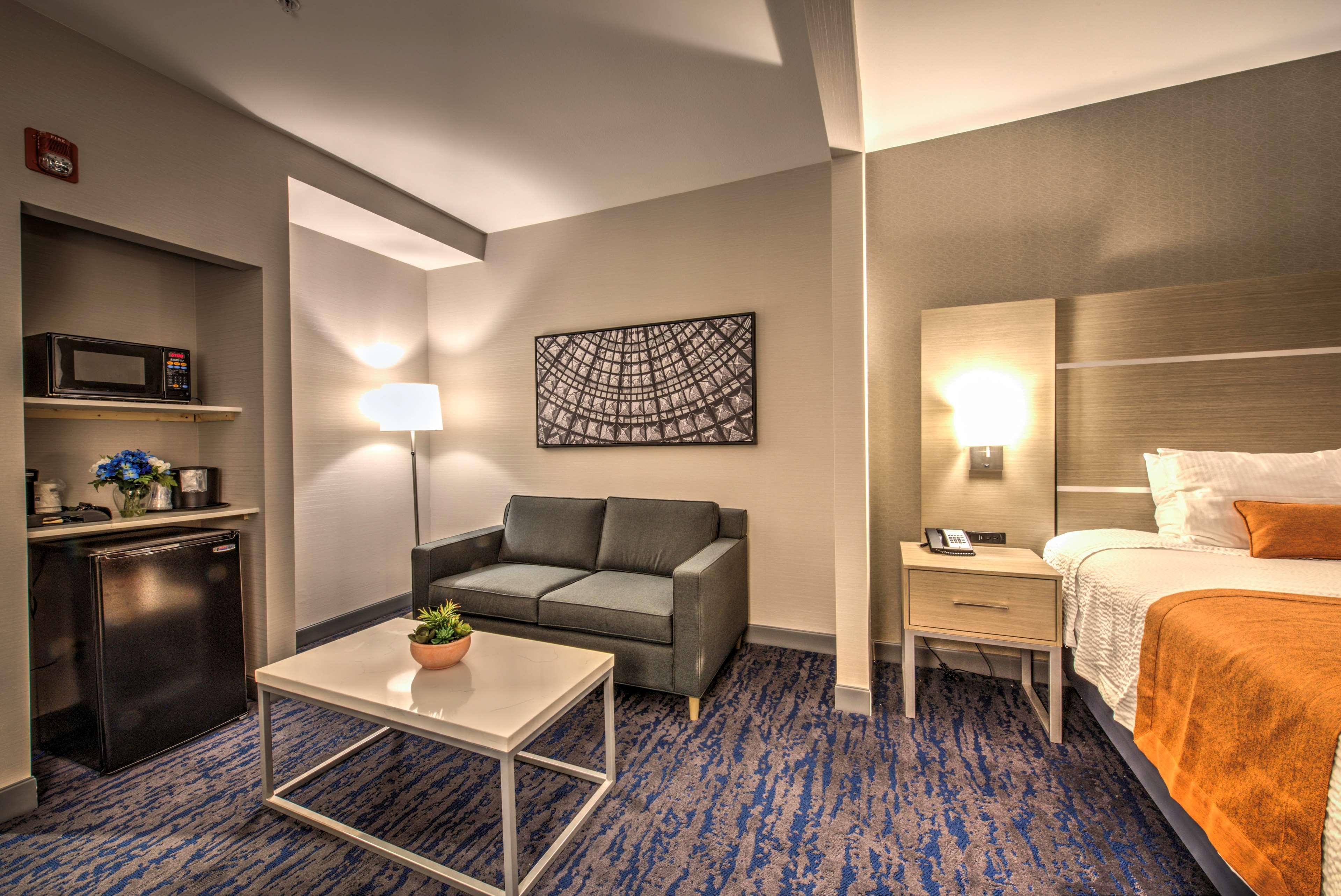 Best Western Plus Media Center Inn & Suites Burbank Exteriér fotografie