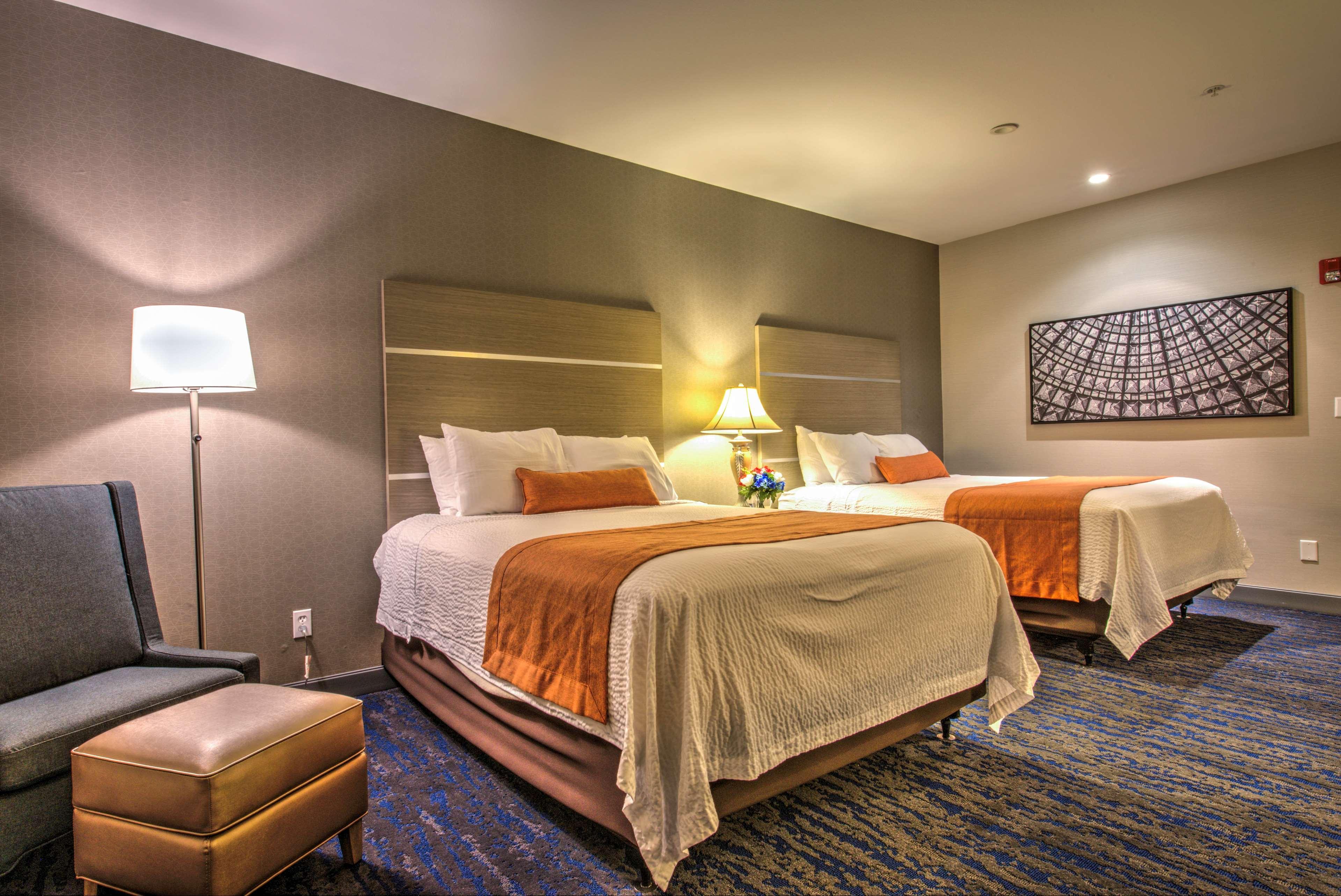 Best Western Plus Media Center Inn & Suites Burbank Exteriér fotografie