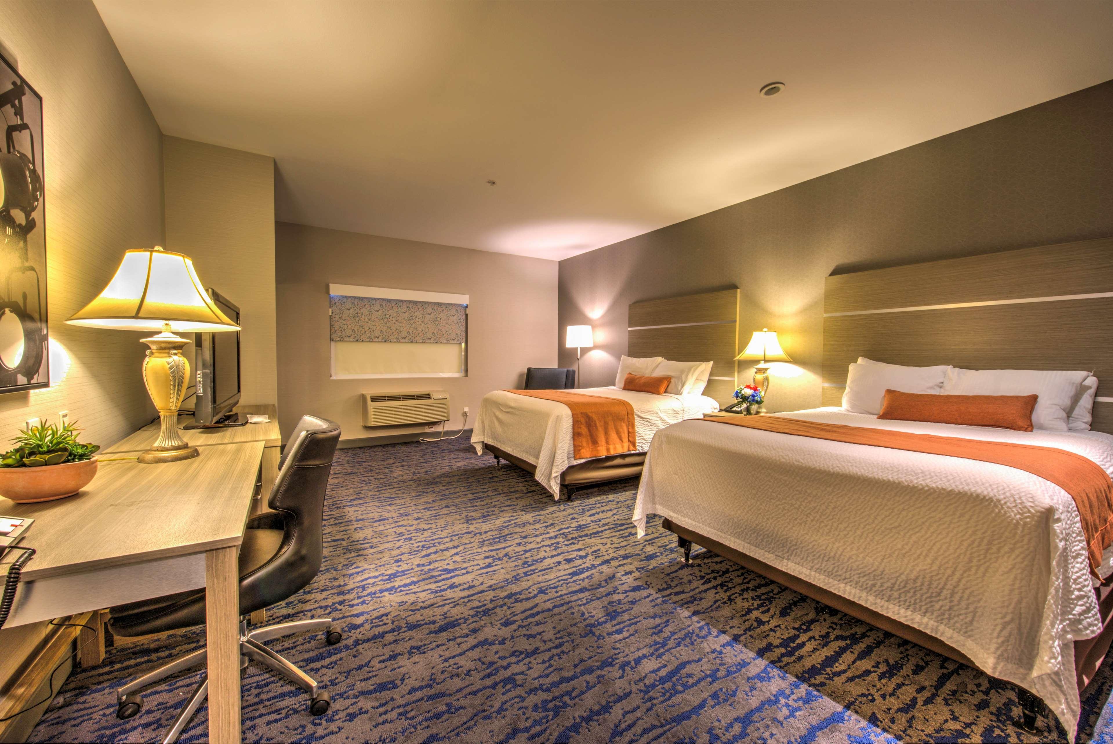 Best Western Plus Media Center Inn & Suites Burbank Exteriér fotografie