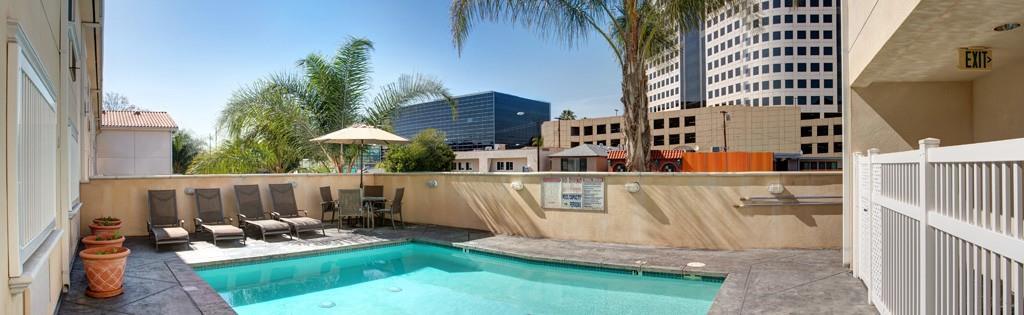 Best Western Plus Media Center Inn & Suites Burbank Exteriér fotografie